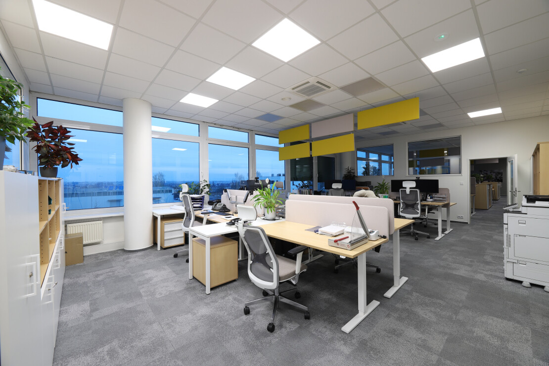 Kanceláře BIBUS s DALI řízením svítidel