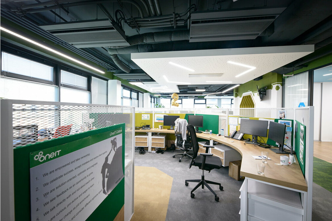 Kanceláře Global IT Center s DALI řízením