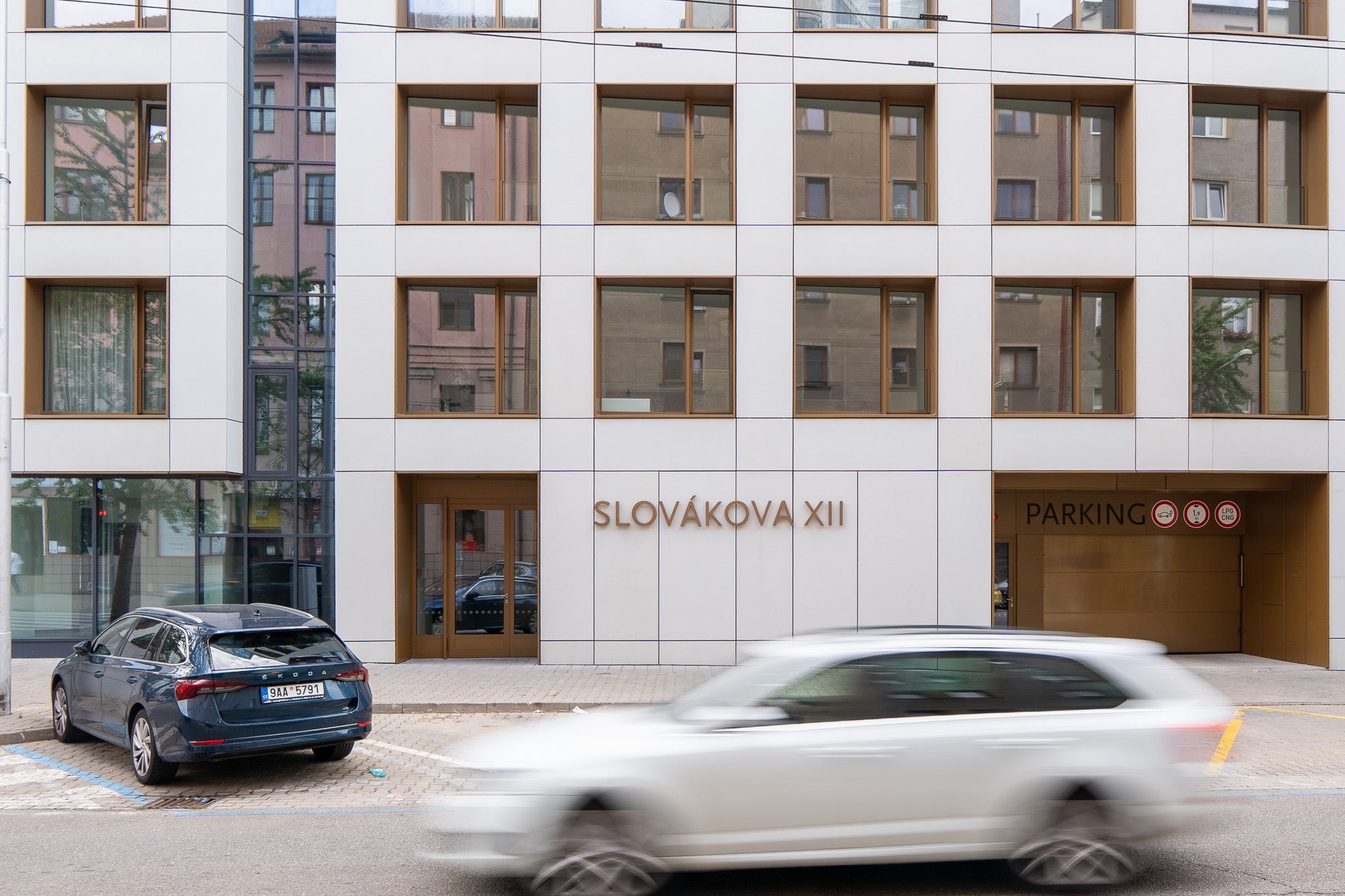 PD Slovákova 12